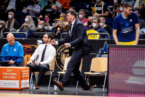 场比赛的一 场比赛的一